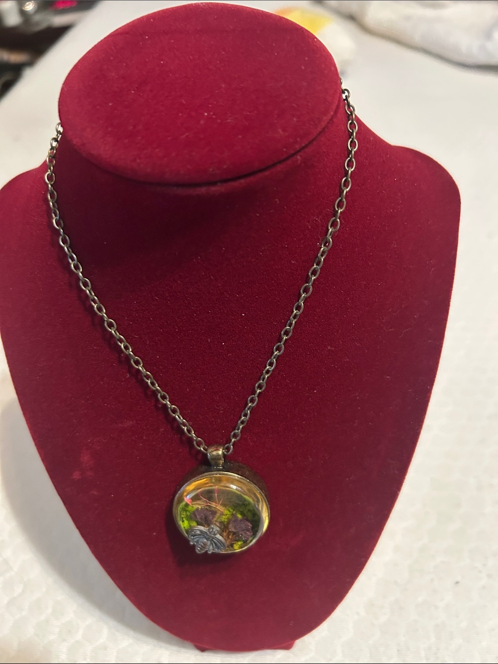 Bronze-Tone Floral Resin Pendant Necklace in Green